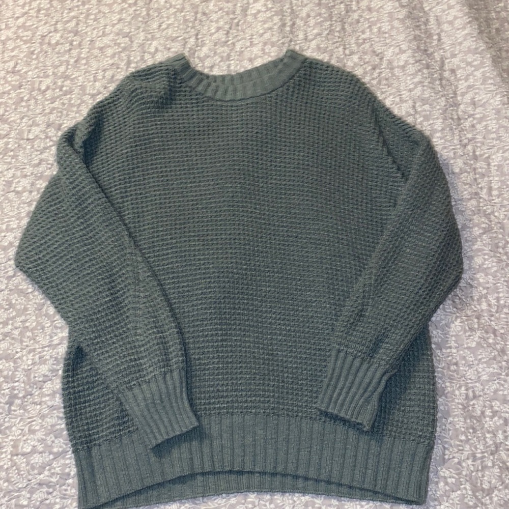 American Eagle Long sleeve Sweater